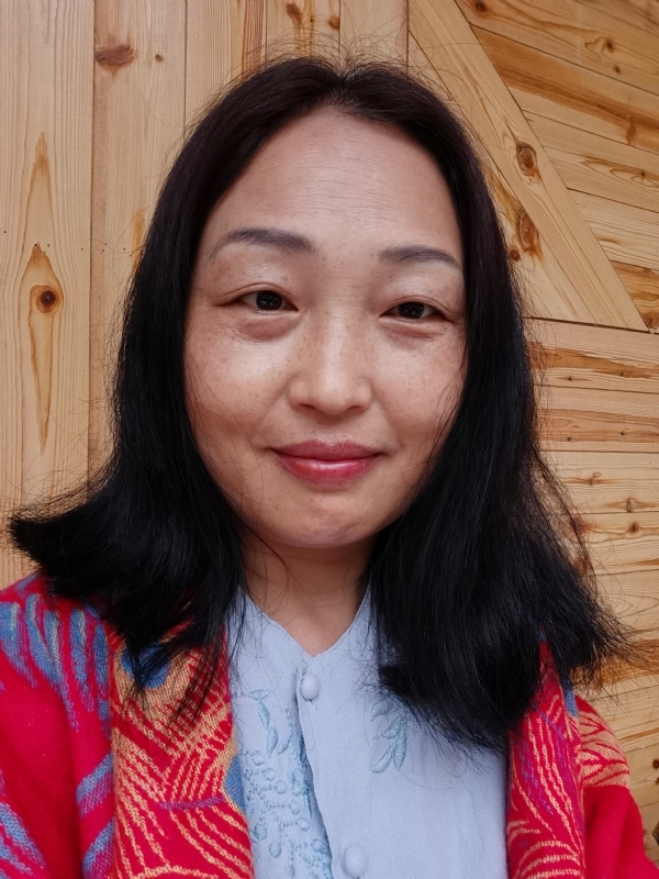 天山雪莲的第一张照片--湖北闪婚服务中心