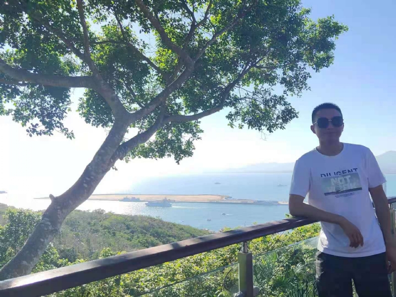 流星的第一张照片--湖北闪婚服务中心