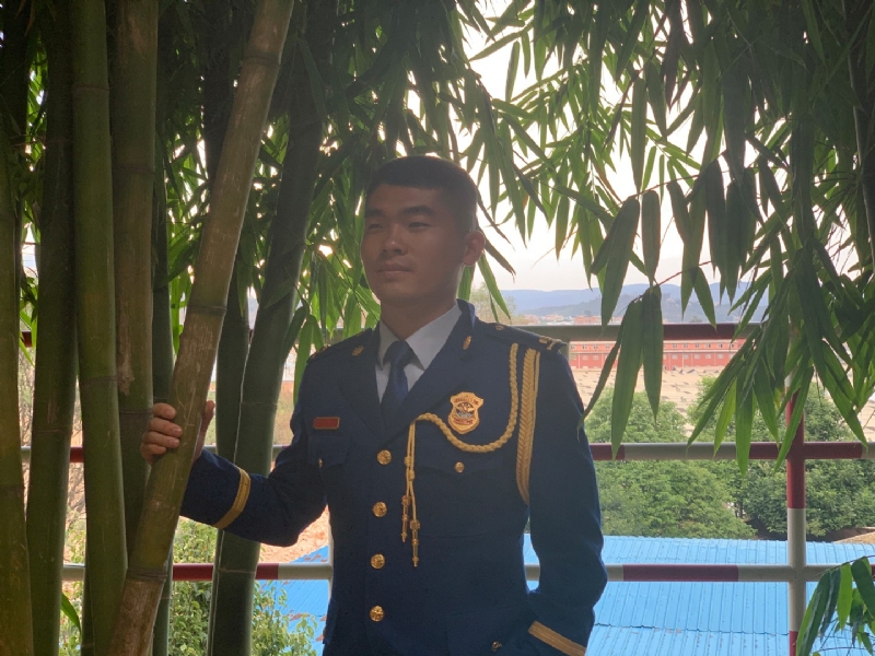 橘生淮南的第一张照片--湖北闪婚服务中心