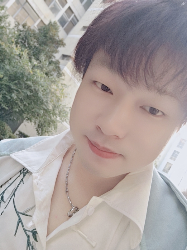 柠檬不加糖的第二张照片--湖北闪婚服务中心