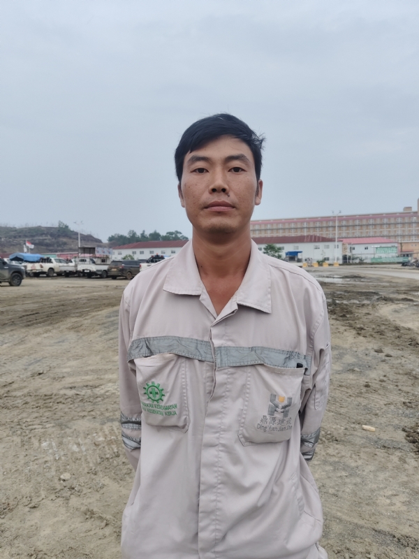 青山原是我身边伴的第一张照片--湖北闪婚服务中心